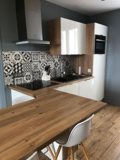 Cosy 3 Pieces En Face De La Gare Apartment Rambouillet Luaran gambar
